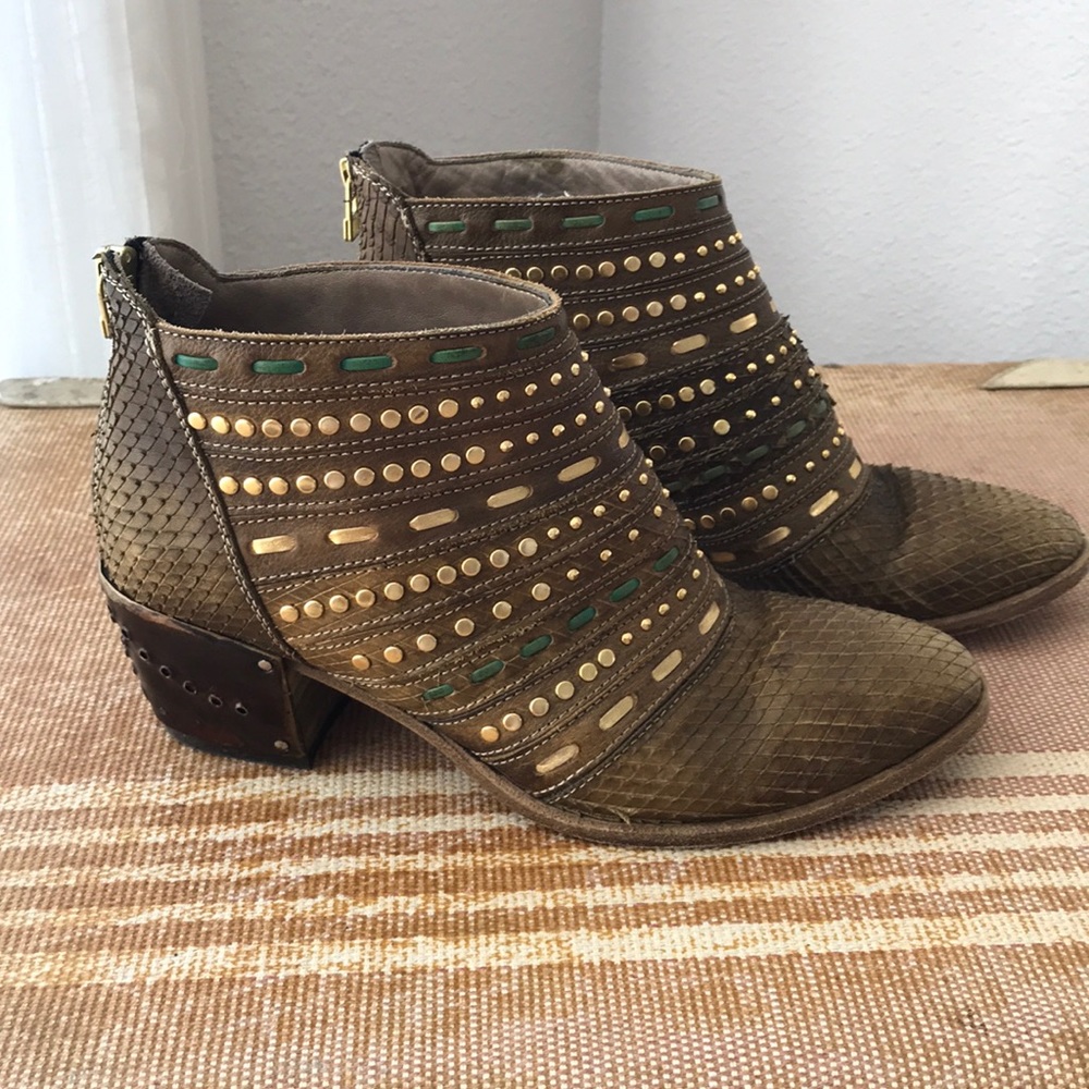 Italian Leather Boots by Vero Cuoio